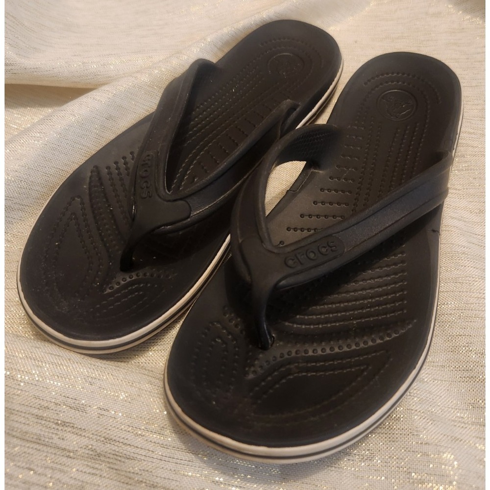 Crocs Flip Flops Black Sandals Flat Comfort Thongs Women's Size 7